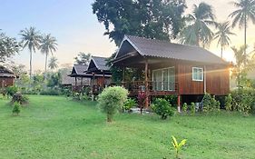 Kohjum Freedom Resort